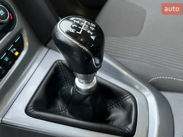 Черный Форд Фокус, объемом двигателя 1.6 л и пробегом 227 тыс. км за 8300 $, фото 11 на Automoto.ua