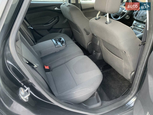 Черный Форд Фокус, объемом двигателя 1.6 л и пробегом 187 тыс. км за 8700 $, фото 24 на Automoto.ua