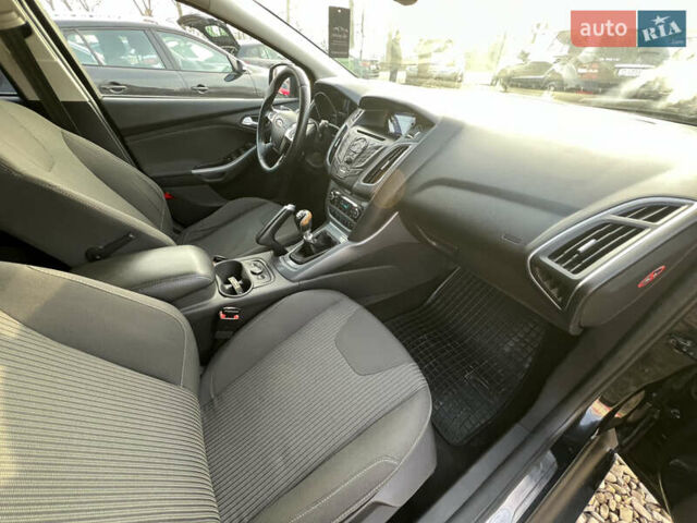 Черный Форд Фокус, объемом двигателя 1.6 л и пробегом 267 тыс. км за 7700 $, фото 14 на Automoto.ua