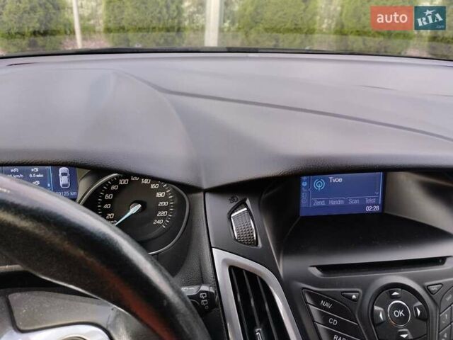 Черный Форд Фокус, объемом двигателя 1.6 л и пробегом 179 тыс. км за 8600 $, фото 51 на Automoto.ua