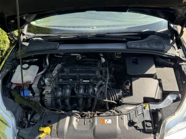 Черный Форд Фокус, объемом двигателя 1.6 л и пробегом 188 тыс. км за 7850 $, фото 6 на Automoto.ua