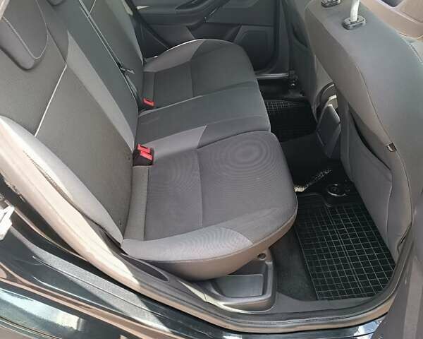 Черный Форд Фокус, объемом двигателя 1.6 л и пробегом 365 тыс. км за 6500 $, фото 17 на Automoto.ua