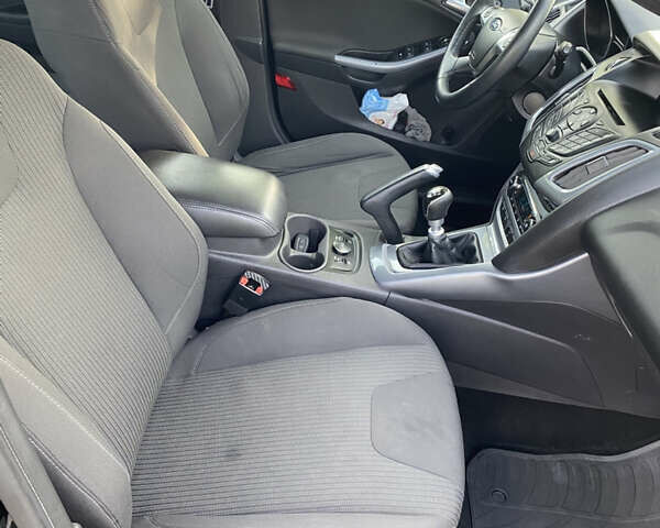 Форд Фокус 2012 у Сокале на Automoto.ua Чорний Форд Фокус, об'ємом двигуна 1.6 л та пробігом 275 тис. км за 8355 $, фото 11 на Automoto.ua