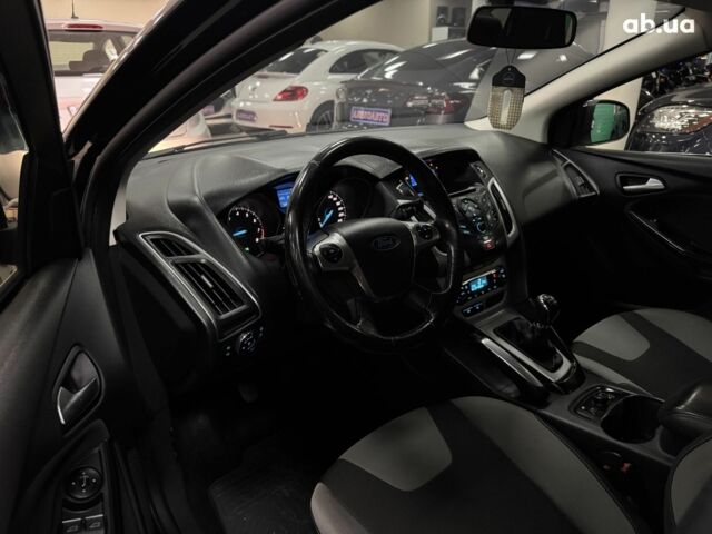 Черный Форд Фокус, объемом двигателя 0 л и пробегом 199 тыс. км за 7800 $, фото 9 на Automoto.ua