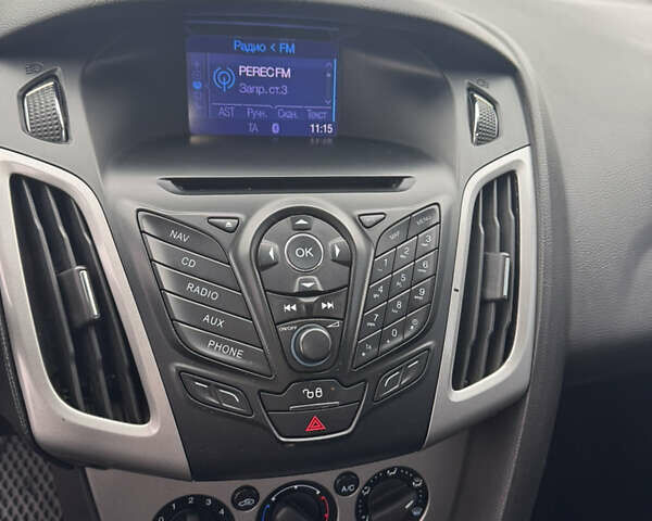 Черный Форд Фокус, объемом двигателя 1.6 л и пробегом 281 тыс. км за 7300 $, фото 17 на Automoto.ua