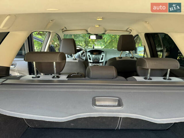 Черный Форд Фокус, объемом двигателя 1.6 л и пробегом 239 тыс. км за 8200 $, фото 22 на Automoto.ua