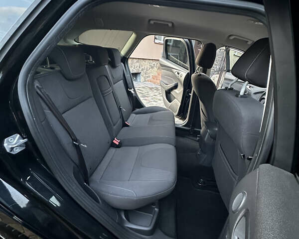 Черный Форд Фокус, объемом двигателя 1.6 л и пробегом 205 тыс. км за 7200 $, фото 39 на Automoto.ua