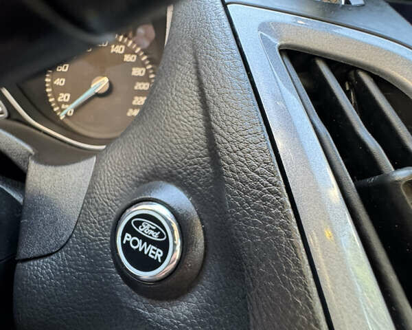 Чорний Форд Фокус, об'ємом двигуна 1.6 л та пробігом 227 тис. км за 8299 $, фото 119 на Automoto.ua