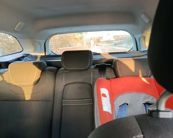 Черный Форд Фокус, объемом двигателя 1.6 л и пробегом 182 тыс. км за 8200 $, фото 44 на Automoto.ua