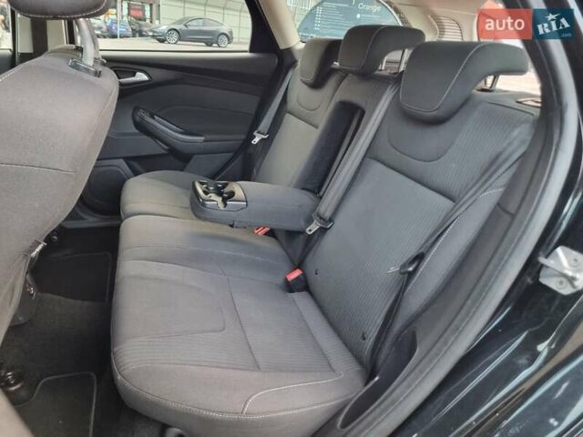 Черный Форд Фокус, объемом двигателя 1.6 л и пробегом 215 тыс. км за 8400 $, фото 35 на Automoto.ua