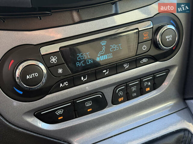 Черный Форд Фокус, объемом двигателя 1.6 л и пробегом 187 тыс. км за 8450 $, фото 47 на Automoto.ua