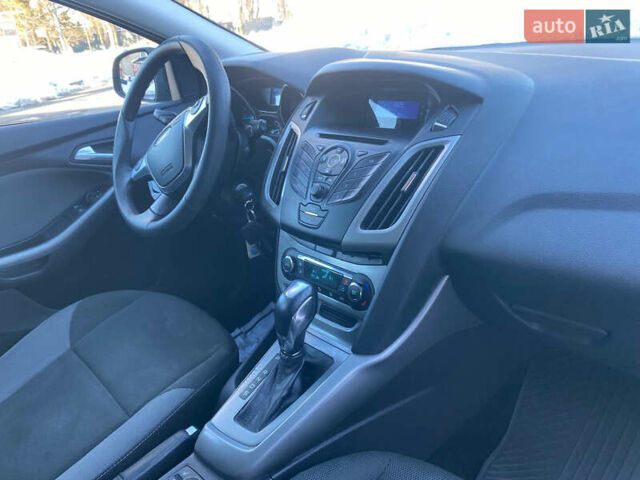 Чорний Форд Фокус, об'ємом двигуна 2 л та пробігом 233 тис. км за 8200 $, фото 30 на Automoto.ua