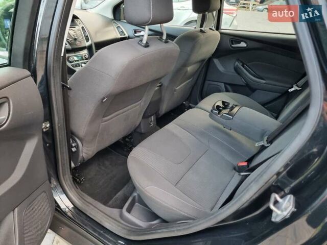 Черный Форд Фокус, объемом двигателя 1.6 л и пробегом 215 тыс. км за 8100 $, фото 36 на Automoto.ua