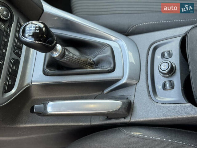 Черный Форд Фокус, объемом двигателя 1.56 л и пробегом 232 тыс. км за 8000 $, фото 31 на Automoto.ua