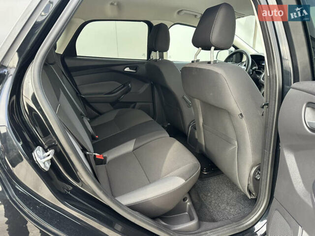 Чорний Форд Фокус, об'ємом двигуна 1.6 л та пробігом 224 тис. км за 7500 $, фото 67 на Automoto.ua