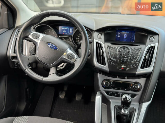 Чорний Форд Фокус, об'ємом двигуна 1.6 л та пробігом 233 тис. км за 8600 $, фото 30 на Automoto.ua