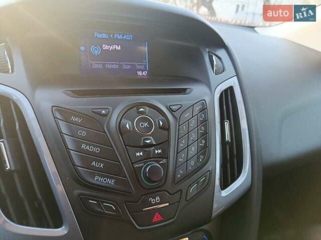 Черный Форд Фокус, объемом двигателя 1.6 л и пробегом 182 тыс. км за 8200 $, фото 51 на Automoto.ua