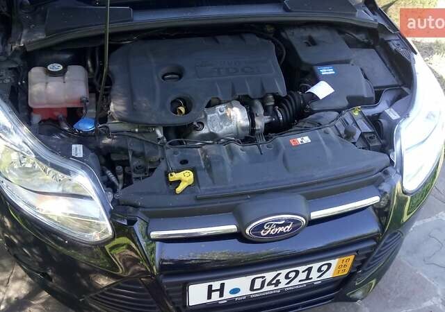 Черный Форд Фокус, объемом двигателя 1.6 л и пробегом 177 тыс. км за 7600 $, фото 5 на Automoto.ua