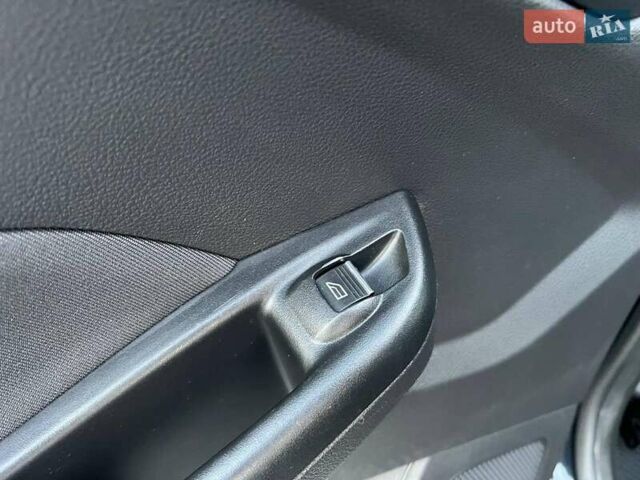 Чорний Форд Фокус, об'ємом двигуна 1.6 л та пробігом 295 тис. км за 7890 $, фото 34 на Automoto.ua