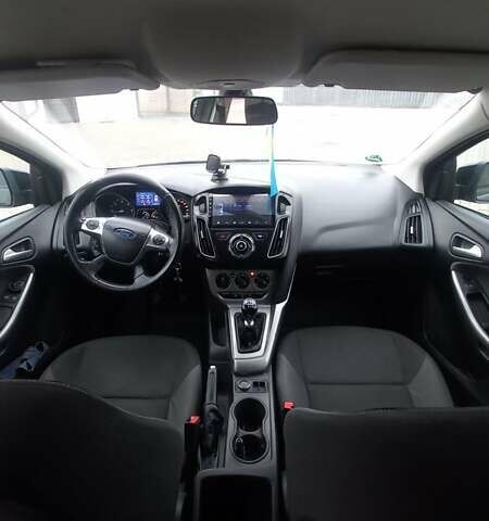 Черный Форд Фокус, объемом двигателя 1.56 л и пробегом 235 тыс. км за 7800 $, фото 11 на Automoto.ua