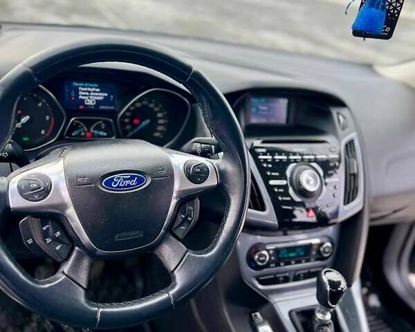 Черный Форд Фокус, объемом двигателя 1.6 л и пробегом 207 тыс. км за 7300 $, фото 9 на Automoto.ua