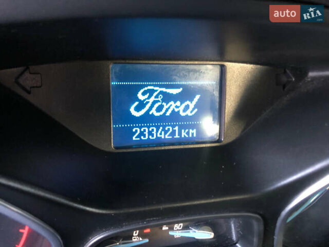 Чорний Форд Фокус, об'ємом двигуна 2 л та пробігом 233 тис. км за 8200 $, фото 42 на Automoto.ua
