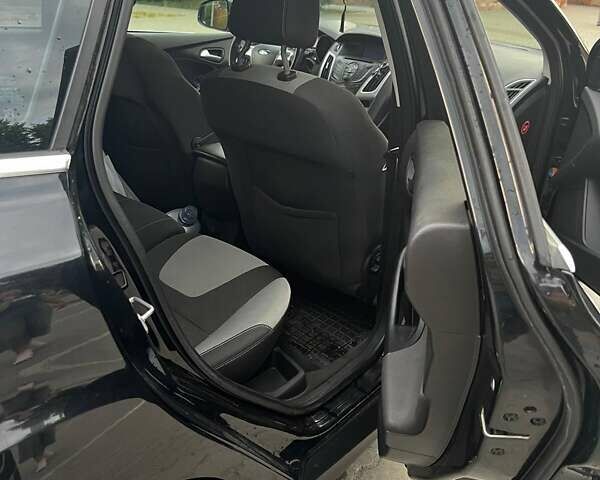 Черный Форд Фокус, объемом двигателя 2 л и пробегом 171 тыс. км за 8700 $, фото 9 на Automoto.ua