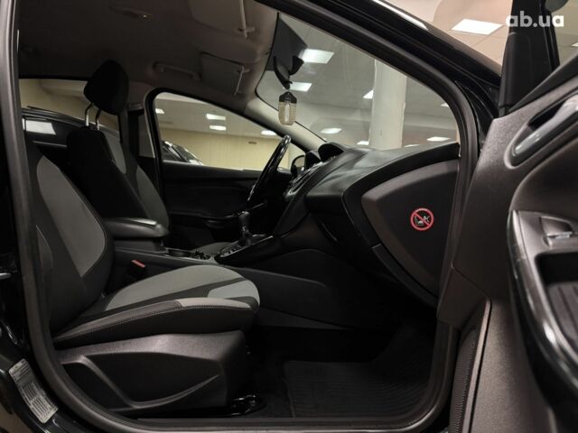Черный Форд Фокус, объемом двигателя 0 л и пробегом 199 тыс. км за 7800 $, фото 8 на Automoto.ua