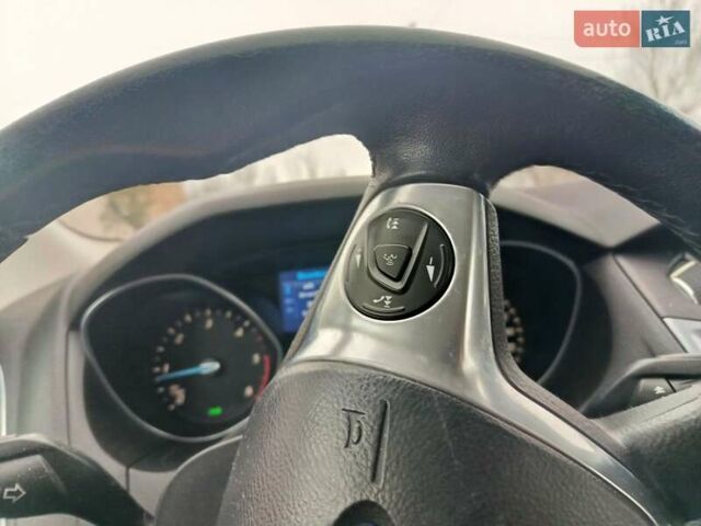 Черный Форд Фокус, объемом двигателя 1.6 л и пробегом 182 тыс. км за 8200 $, фото 58 на Automoto.ua