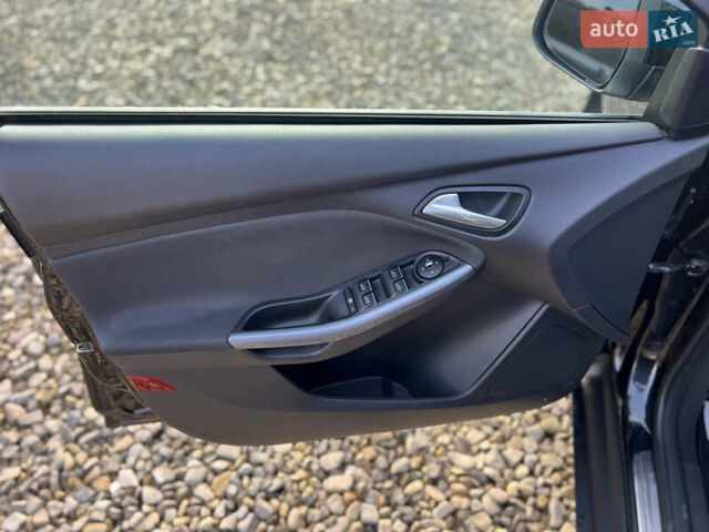 Черный Форд Фокус, объемом двигателя 1.6 л и пробегом 267 тыс. км за 7700 $, фото 12 на Automoto.ua