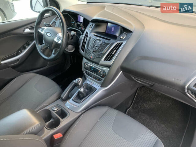 Черный Форд Фокус, объемом двигателя 1.6 л и пробегом 187 тыс. км за 8700 $, фото 26 на Automoto.ua