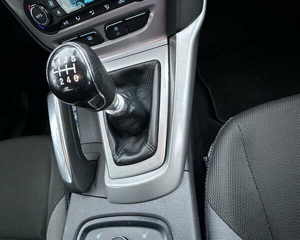 Чорний Форд Фокус, об'ємом двигуна 1.6 л та пробігом 269 тис. км за 6950 $, фото 14 на Automoto.ua