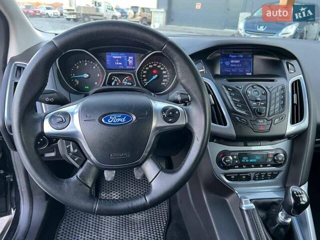 Чорний Форд Фокус, об'ємом двигуна 1.6 л та пробігом 295 тис. км за 7890 $, фото 21 на Automoto.ua
