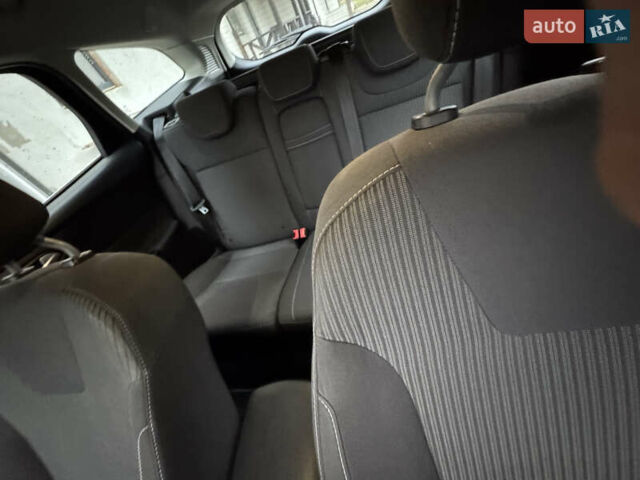 Чорний Форд Фокус, об'ємом двигуна 1.6 л та пробігом 227 тис. км за 8299 $, фото 12 на Automoto.ua