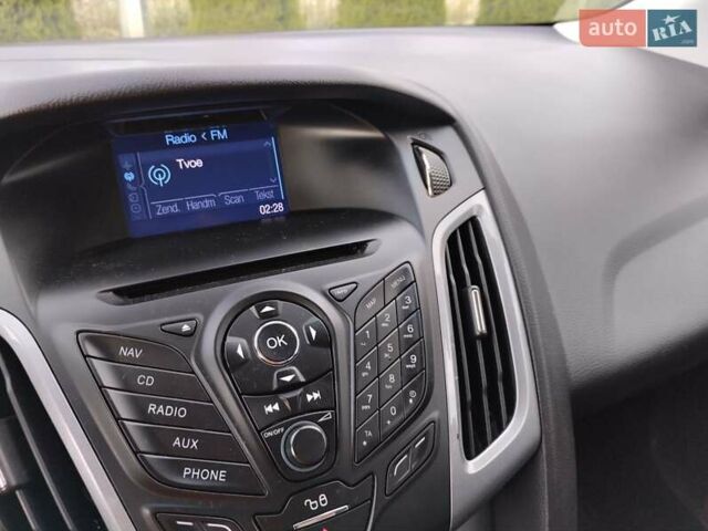 Черный Форд Фокус, объемом двигателя 1.6 л и пробегом 182 тыс. км за 8200 $, фото 47 на Automoto.ua