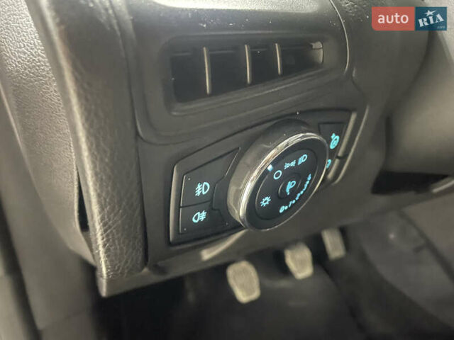 Черный Форд Фокус, объемом двигателя 1.6 л и пробегом 211 тыс. км за 7750 $, фото 35 на Automoto.ua