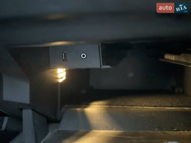 Черный Форд Фокус, объемом двигателя 1.6 л и пробегом 205 тыс. км за 7200 $, фото 46 на Automoto.ua