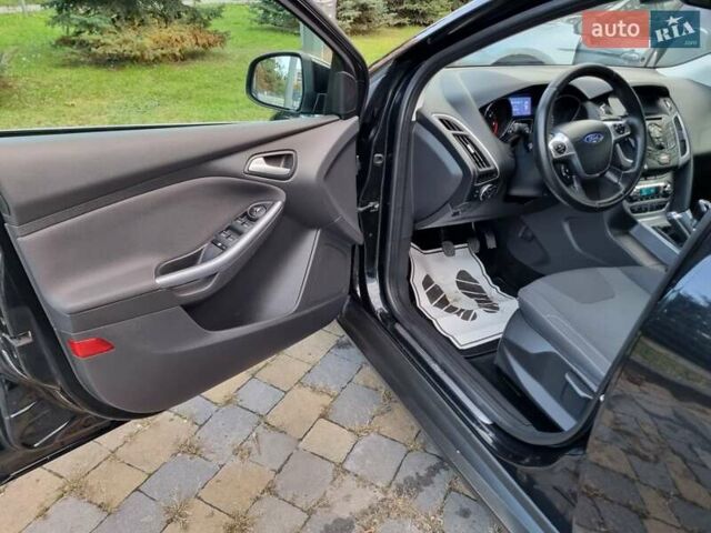 Черный Форд Фокус, объемом двигателя 1.6 л и пробегом 215 тыс. км за 8100 $, фото 20 на Automoto.ua