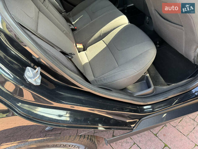 Чорний Форд Фокус, об'ємом двигуна 1.6 л та пробігом 227 тис. км за 8299 $, фото 63 на Automoto.ua