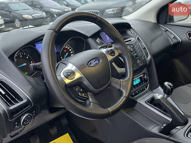 Черный Форд Фокус, объемом двигателя 1.6 л и пробегом 227 тыс. км за 8300 $, фото 16 на Automoto.ua