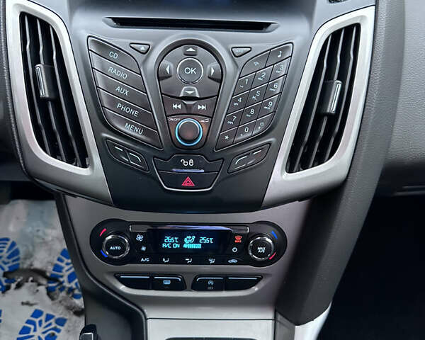 Чорний Форд Фокус, об'ємом двигуна 1.6 л та пробігом 269 тис. км за 6950 $, фото 40 на Automoto.ua