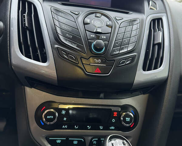 Чорний Форд Фокус, об'ємом двигуна 1.6 л та пробігом 227 тис. км за 8299 $, фото 3 на Automoto.ua