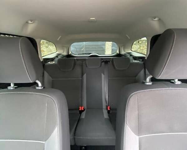 Черный Форд Фокус, объемом двигателя 1.56 л и пробегом 235 тыс. км за 7800 $, фото 12 на Automoto.ua