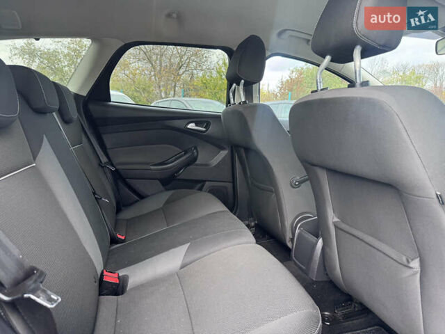 Черный Форд Фокус, объемом двигателя 1.6 л и пробегом 195 тыс. км за 7590 $, фото 24 на Automoto.ua