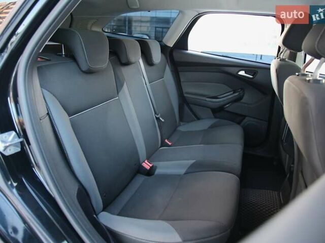 Чорний Форд Фокус, об'ємом двигуна 1.56 л та пробігом 282 тис. км за 7500 $, фото 8 на Automoto.ua