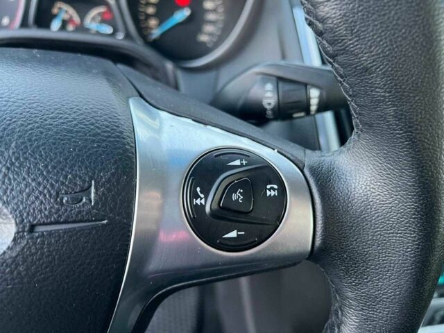 Черный Форд Фокус, объемом двигателя 1.6 л и пробегом 295 тыс. км за 6940 $, фото 22 на Automoto.ua