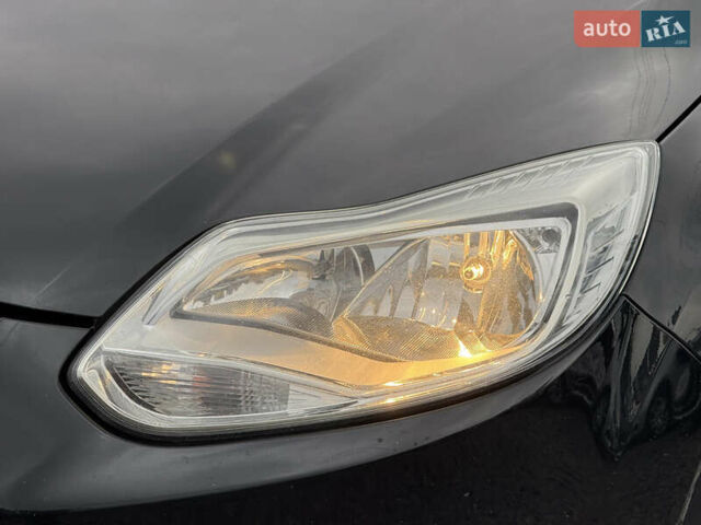 Чорний Форд Фокус, об'ємом двигуна 1.6 л та пробігом 249 тис. км за 7200 $, фото 12 на Automoto.ua