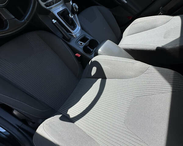 Чорний Форд Фокус, об'ємом двигуна 1.6 л та пробігом 227 тис. км за 8299 $, фото 118 на Automoto.ua