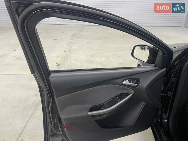 Черный Форд Фокус, объемом двигателя 1.6 л и пробегом 211 тыс. км за 7750 $, фото 33 на Automoto.ua