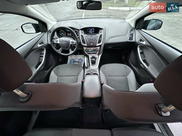 Чорний Форд Фокус, об'ємом двигуна 1.6 л та пробігом 269 тис. км за 6950 $, фото 13 на Automoto.ua